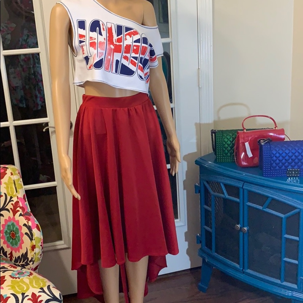 Asymmetrical skirt